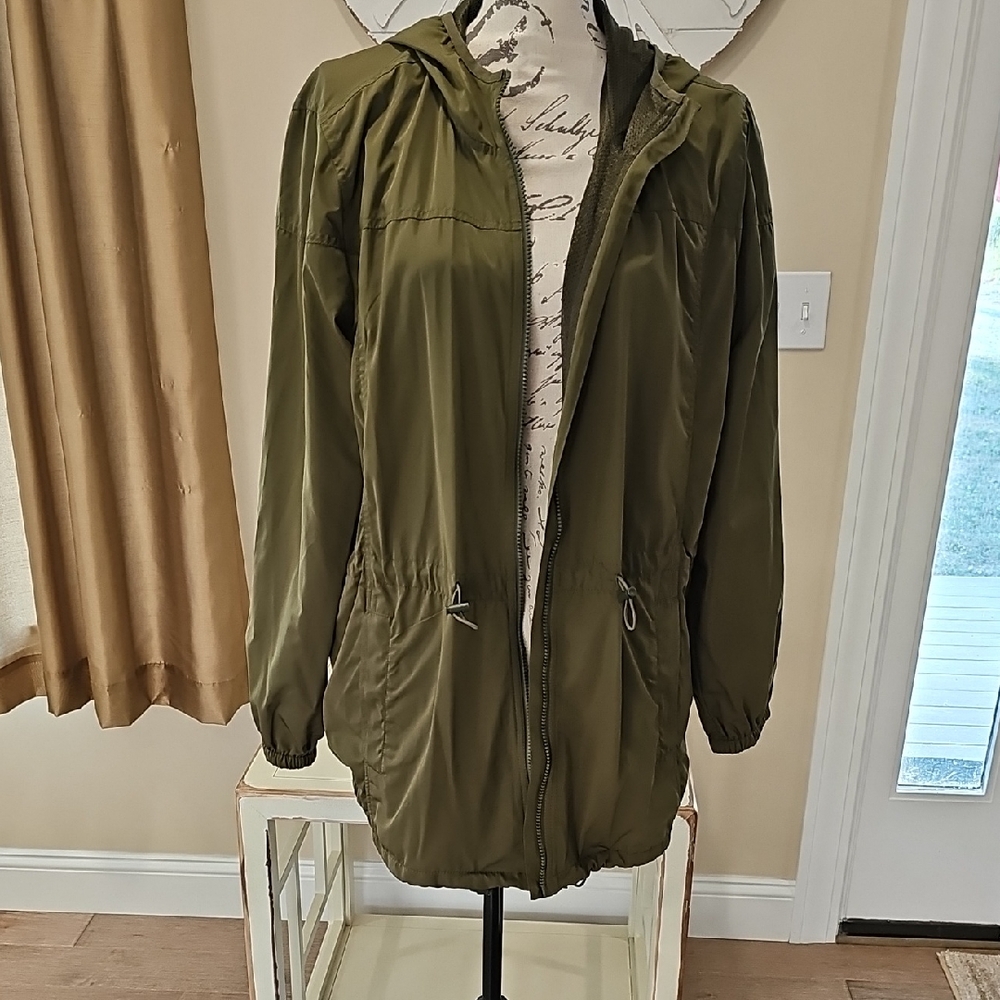 Old Navy Women's Utility Jacket in Army Green